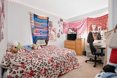 Opportunity awaits at 15811 Arcade Ave! This well-maintained - photo 14