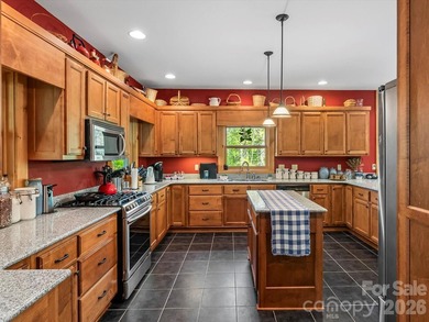 Stunning mountain retreat on 15.75 acres, this secluded - photo 16