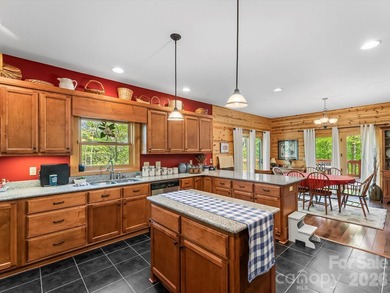Stunning mountain retreat on 15.75 acres, this secluded - photo 17