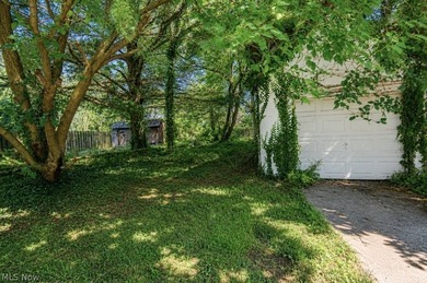 Opportunity awaits at 15811 Arcade Ave! This well-maintained - photo 20