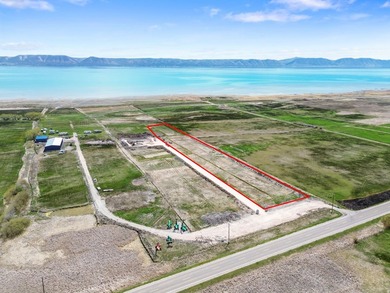 Rare opportunity to own 3.92 acres of prime lakefront property - photo 10