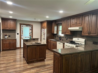 Private country setting. Enjoy the abundance of privacy. Home - photo 21