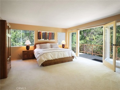 Located on one of the most prestigious streets in the Miraleste - photo 28