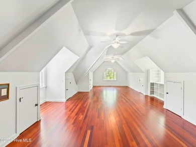 A beautifully appointed coastal lifestyle awaits at 497 Deep - photo 31
