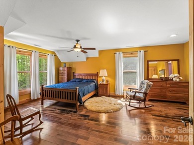 Stunning mountain retreat on 15.75 acres, this secluded - photo 33