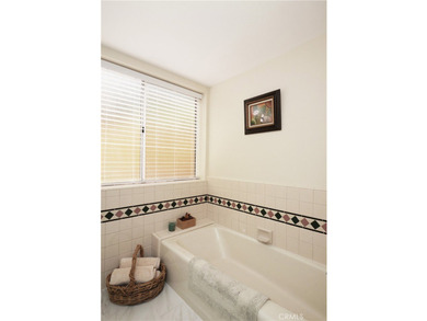 Located on one of the most prestigious streets in the Miraleste - photo 38