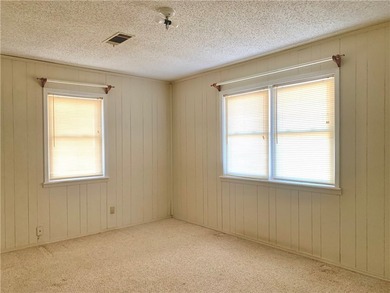 Charming 3-bedroom, 2-bath home situated on a full 1-acre fully - photo 46
