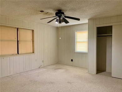 Charming 3-bedroom, 2-bath home situated on a full 1-acre fully - photo 49