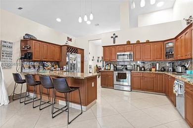 Discover an exceptional opportunity to own this luxurious estate - photo 8
