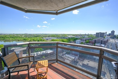 Lake Condo For Sale in Forest Hills, New York