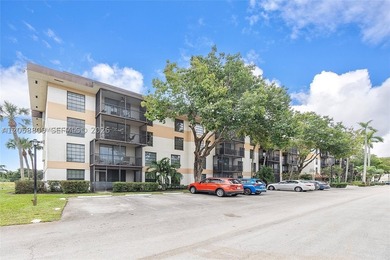 Welcome to this beautifully remodeled, fully furnished 2-bedroom - photo 3