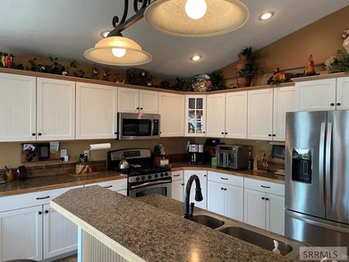 This 3132 sq ft 4 bedroom 3 bath Ranch style home with a walk - photo 23