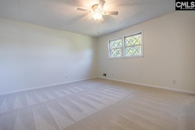 Beautifully updated 4br/3.5ba tri-level home in Coldstream with - photo 27