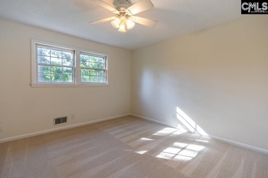 Beautifully updated 4br/3.5ba tri-level home in Coldstream with - photo 32