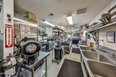 Own a well-maintained, locally loved restaurant in a prime - photo 14