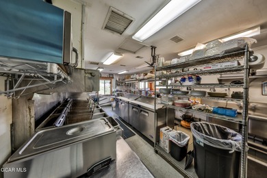 Own a well-maintained, locally loved restaurant in a prime - photo 15