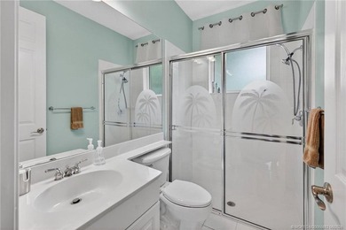 Lovely 4-bedroom, 3-bath, 3-car garage home in the prestigious - photo 19