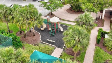 Lovely 4-bedroom, 3-bath, 3-car garage home in the prestigious - photo 22