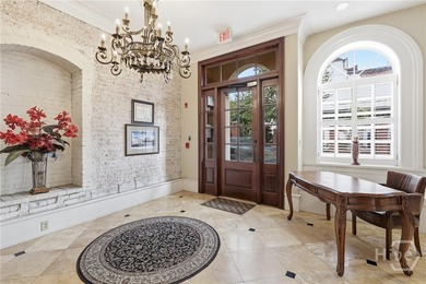 Experience the best of downtown Savannah from one of the city's - photo 4