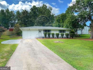 Lake Home For Sale in Gainesville, Georgia