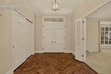 Lovingly preserved and timeless 1954 brick Colonial ranch on a - photo 5
