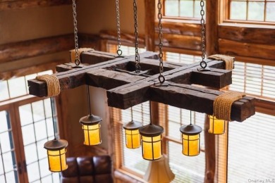 Beautifiul Contemorary Log Home - photo 15