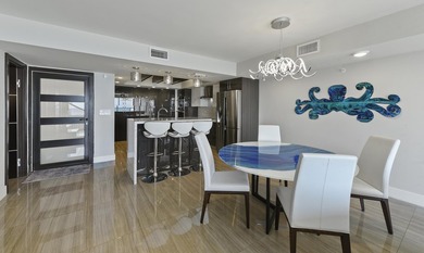 Recently renovated, fully furnished and turnkey 3 bedroom, 2 1/2 - photo 8