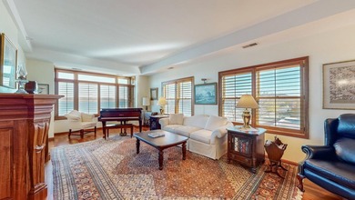 Make this fabulous lake-view condo yours today! Top floor - photo 12