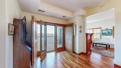 Make this fabulous lake-view condo yours today! Top floor - photo 20