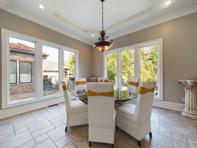 24hr notice to show: This beautiful home has custom