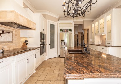 24hr notice to show: This beautiful home has custom