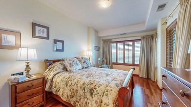 Make this fabulous lake-view condo yours today! Top floor - photo 23