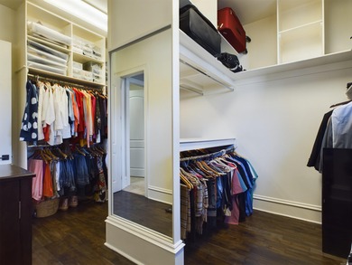 24hr notice to show: This beautiful home has custom