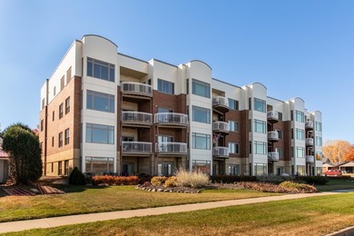 Make this fabulous lake-view condo yours today! Top floor - photo 40