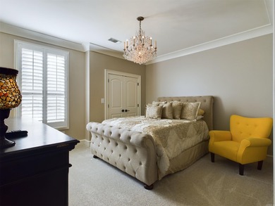 24hr notice to show: This beautiful home has custom