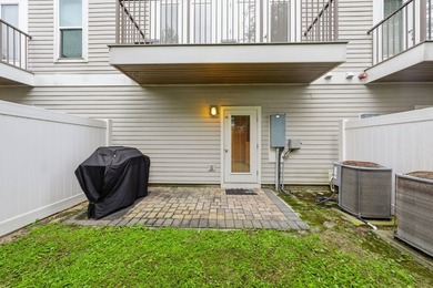 Welcome to Driftwood Townhomes, where coastal living and - photo 17