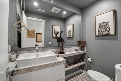 Commanding 180 degrees valley views from a rare, elevated perch - photo 24