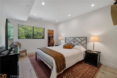 Commanding 180 degrees valley views from a rare, elevated perch - photo 26