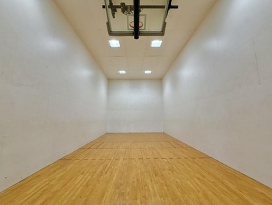 Investors welcome. Discover exceptional value in this 1st-floor - photo 26