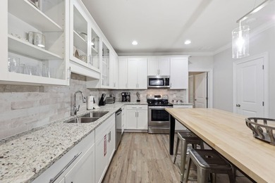 Welcome to Driftwood Townhomes, where coastal living and - photo 28