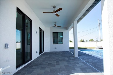 Stunning new construction pool home located in a quiet - photo 42