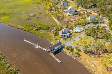 Towering oak trees set the stage for this beautiful homesite - photo 1