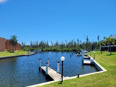Top-floor furnished waterfront condo with sailboat access and - photo 19