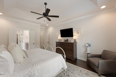 Some homes are built with beautiful finishes. Others are built - photo 21