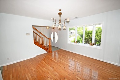 Spacious 4-Bedroom, 2-Bath Home in the Heart of Wantagh Welcome - photo 9