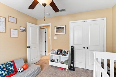 Welcome to 1121 Blackbuck Lane! Right when you step through the - photo 13