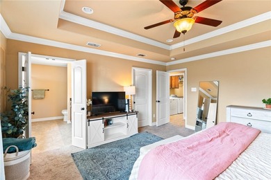 Welcome to 1121 Blackbuck Lane! Right when you step through the - photo 16