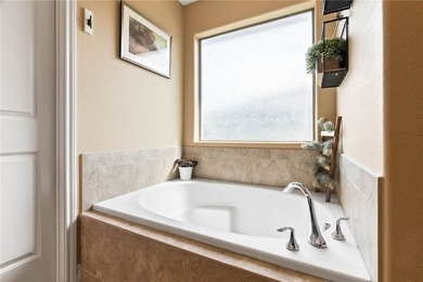 Welcome to 1121 Blackbuck Lane! Right when you step through the - photo 18