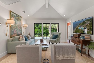 Enjoy the rare freedom of true walk-to-everything island living - photo 10