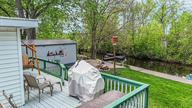 Waterfront ranch-style retreat on a channel off the Wolf River! - photo 32